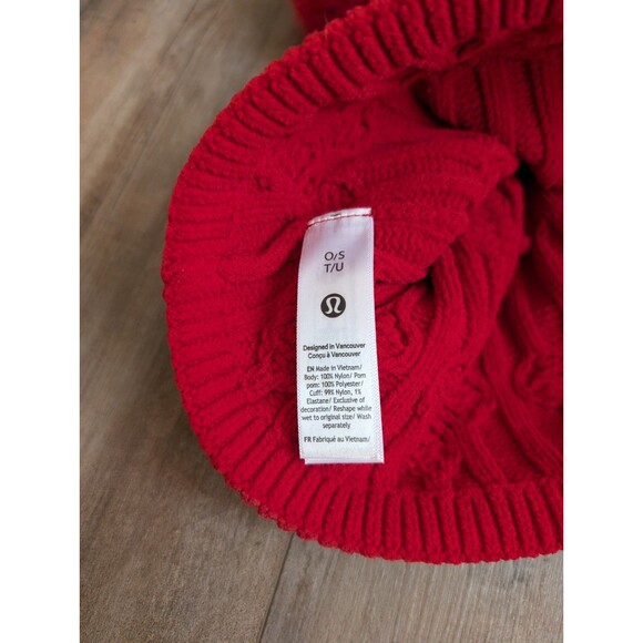 Lululemon Women’s Cable-Knit Pom Pom Beanie Dark Red Great Used Condition - Picture 3 of 4
